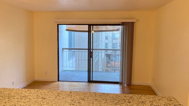 Photo - Plenty of Light in an Urban Oasis Unit 401