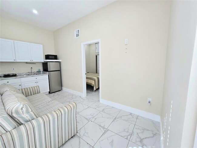 Photo - 18255 SW 145th Ave Unit Back