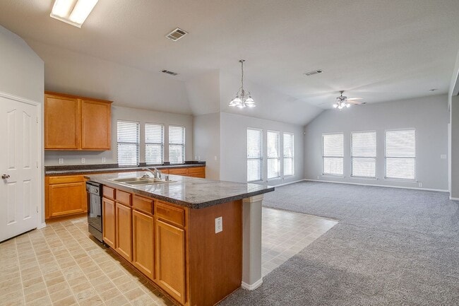 Photo - Ready for New Tenants- Amazing Mansfield Home- 3 Bed- 2 Bath- Mansfield ISD- 76063