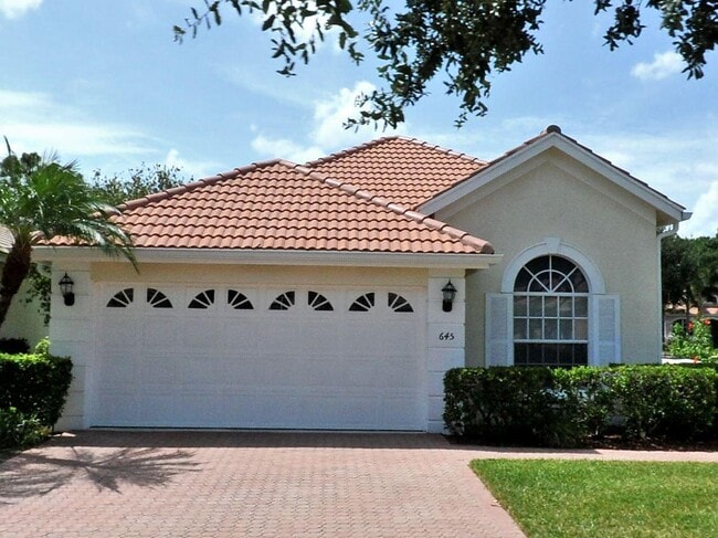 Building Photo - 645 SW Andros Cir