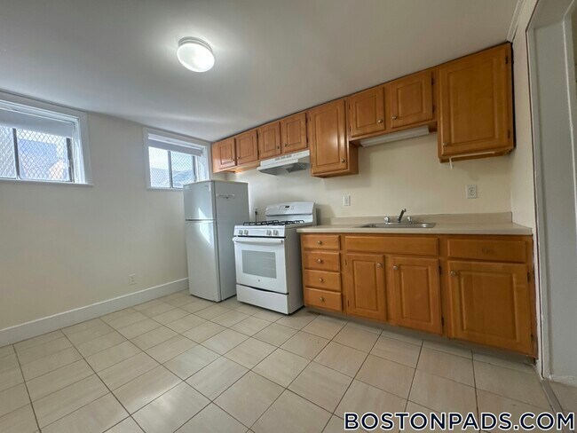 Photo - 25 Brighton Ave Unit A