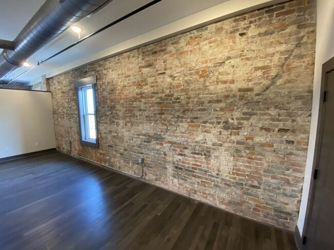 Photo - 227 Broadway St Unit 300