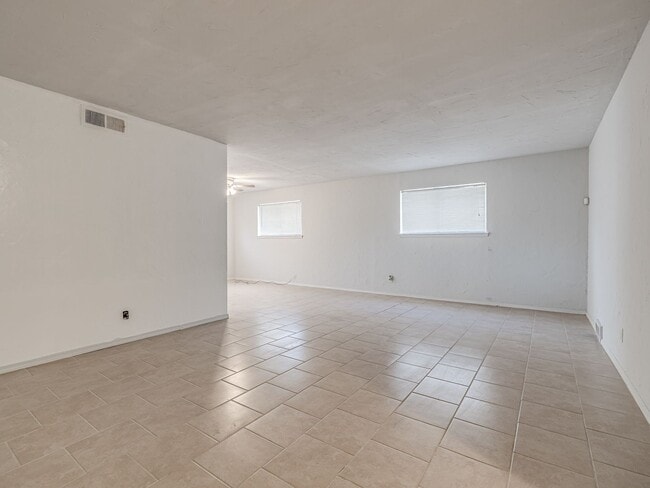 Photo - Updated in NE OKC for rent! Minutes to Broadway Extension/235 and Downtown!