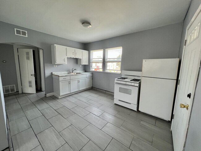 Photo - 4017 S Francisco Ave Unidad 2