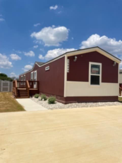 Building Photo - 15949 S Flores St Rental