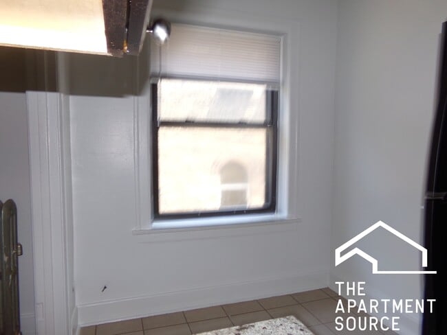 Photo - 1619 W Morse Ave Unidad 104