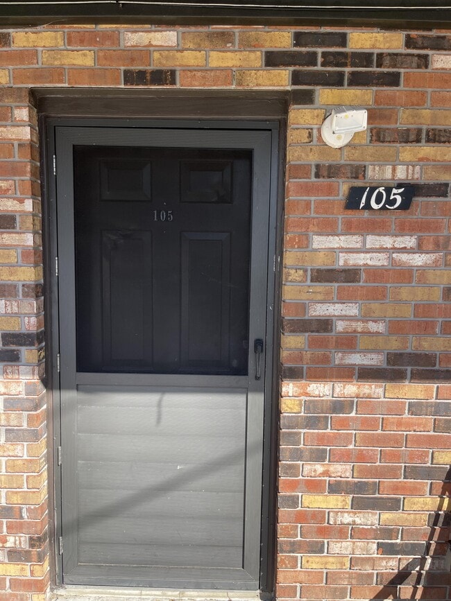 Photo - 914 Sparta Dr Townhome