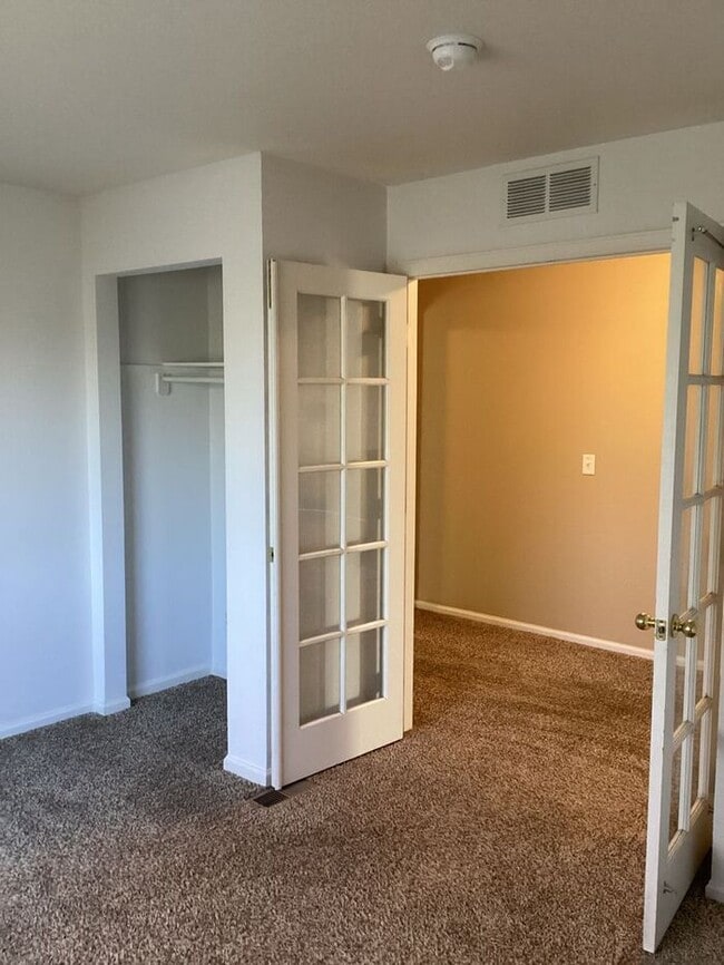 Photo - 3 bedroom, 2 Bath Ranch Home with 2 Car At...