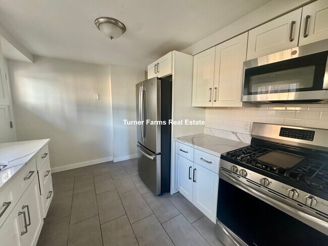 Photo - 94 North St Unit 1