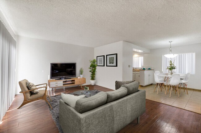 Photo - Nordhoff Apartments