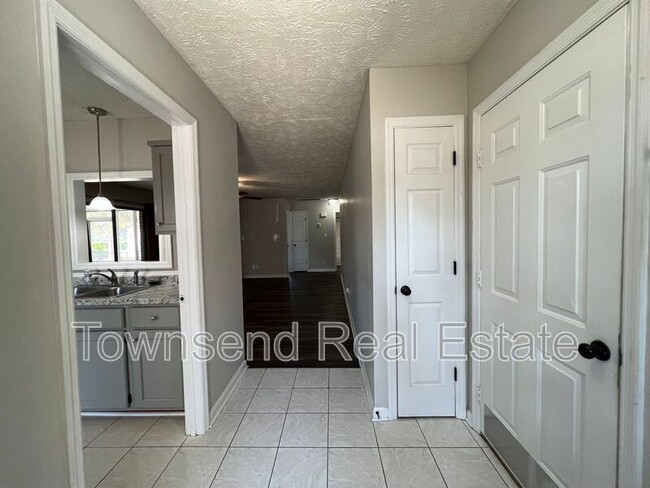 Photo - 7126 Kearny Ave