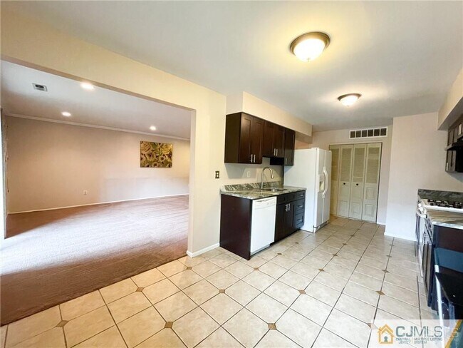 Photo - 410 Edison Glen Terrace