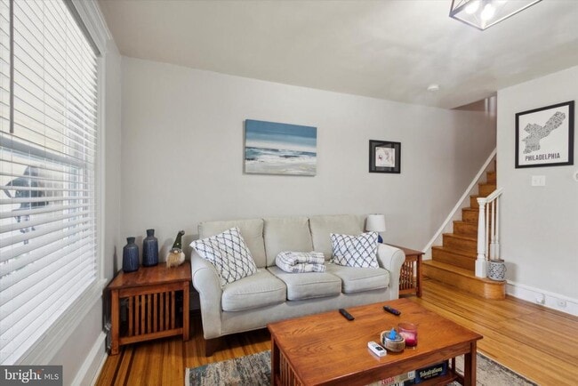 Photo - 470 Shurs Ln
