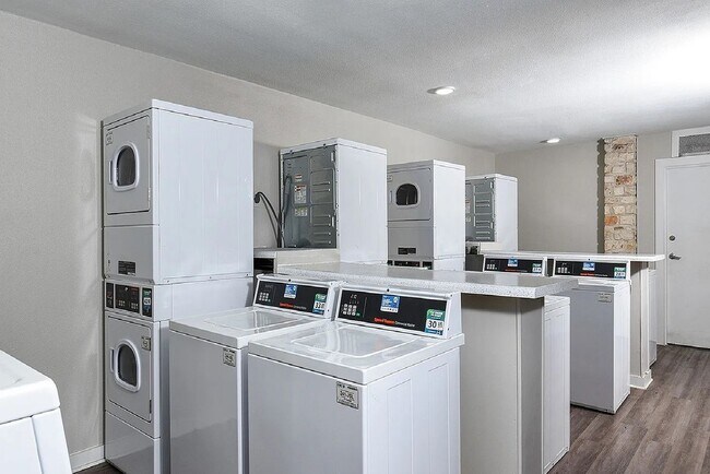 Photo - 412 E William Cannon Dr Unit 733