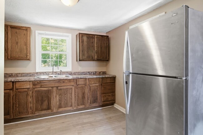 Photo - 2 Bed / 1 Bath. Pet Friendly. Off street parking. Unit 2