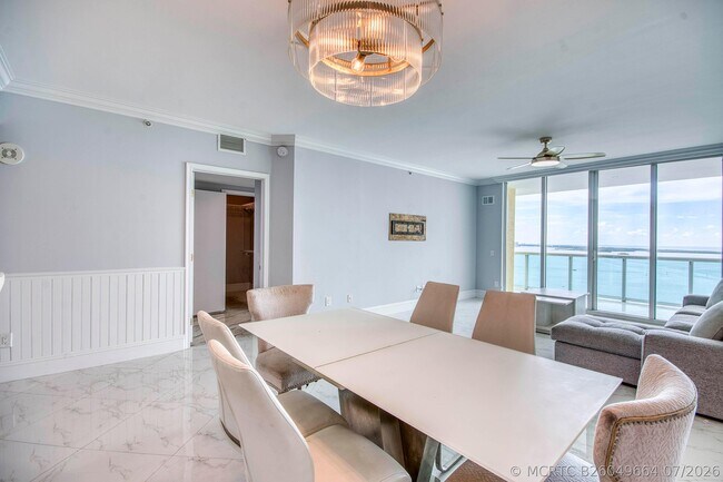 Photo - 2650 Lake Shore Dr Unit 2303