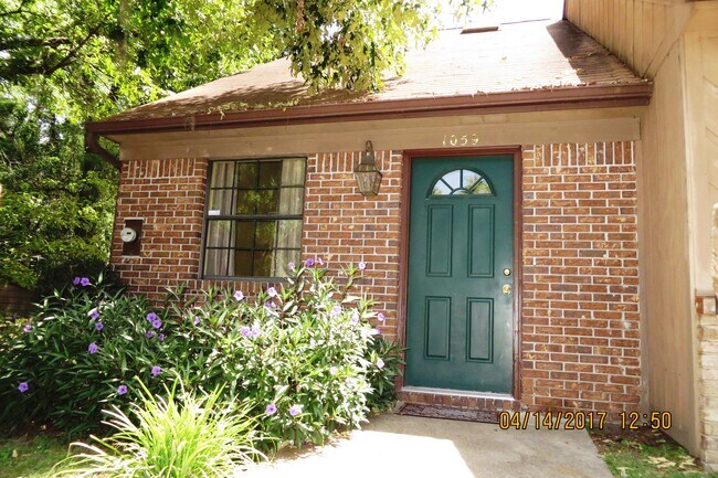 Photo - 1059 Ocala Rd Townhome