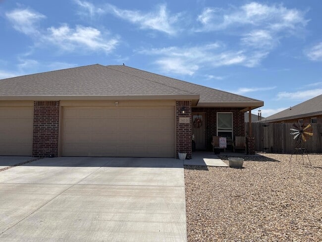 Photo - 5605 Jarvis St Unit A