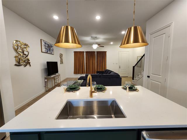 Photo - 632 Blue Rdg Dr