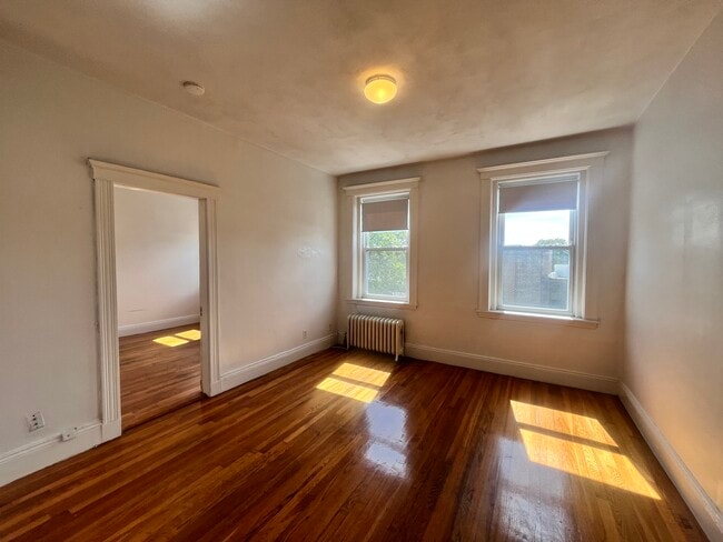 Building Photo - 9A Egremont Rd Unit 12