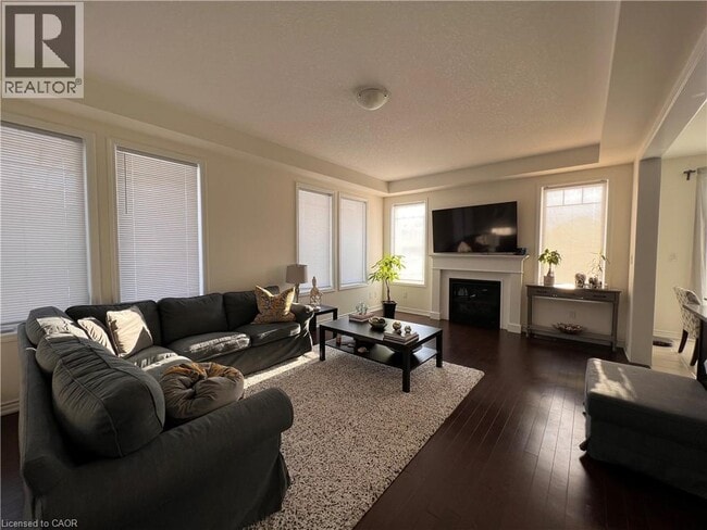 Photo - 40 Wannamaker Cres