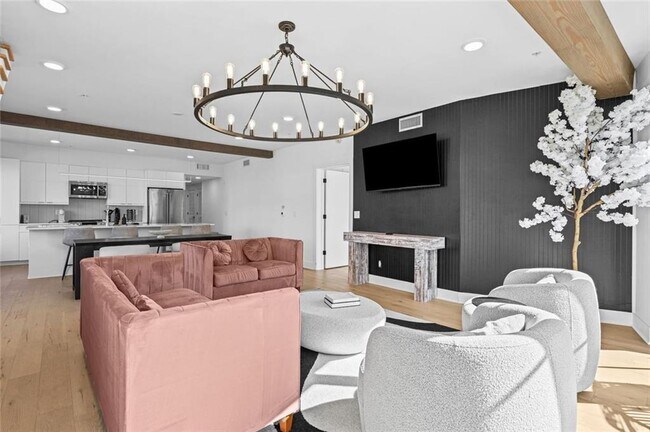 Photo - 346 Peters St SW Unit 301