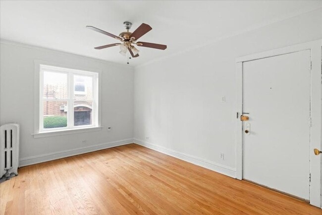 Building Photo - 1 bedroom in Chicago IL 60657 Unit 1S Rental
