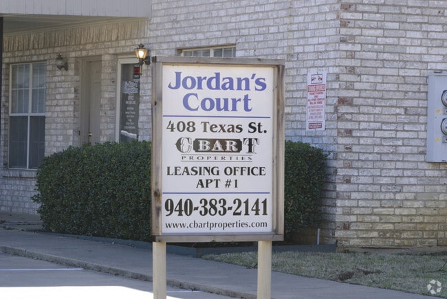 Photo - Jordan's Court Apartments