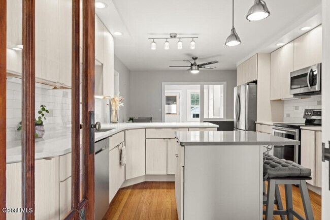 Photo - 2415 W Old State Rd