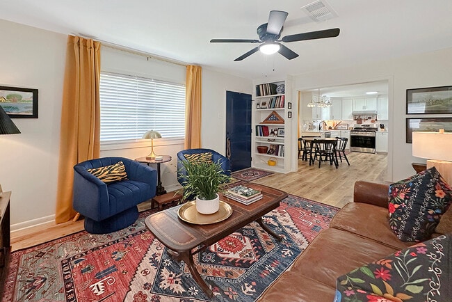 Sala de estar - 204 Dianne St