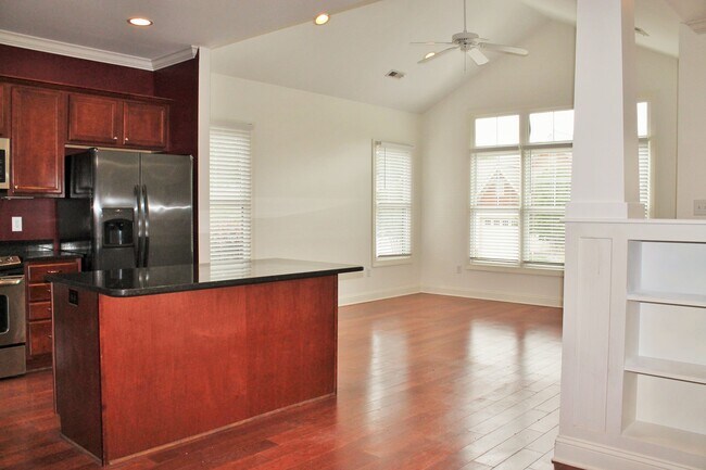 Photo - 33 Elk Ridge Ln