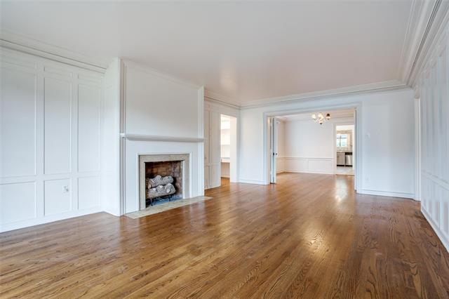 Photo - 6001 Armstrong Pkwy