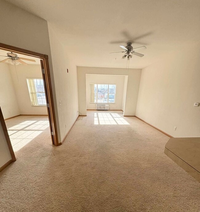 Photo - Manchester Place Apartments