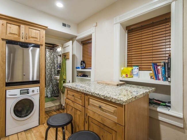 Kitchen - 125 T St Unit 3