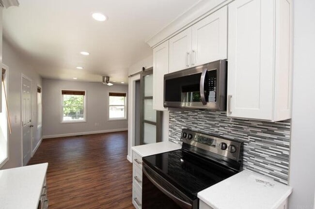 Photo - 1031-1033 N 20th Street Unit 1031 N 20th Street