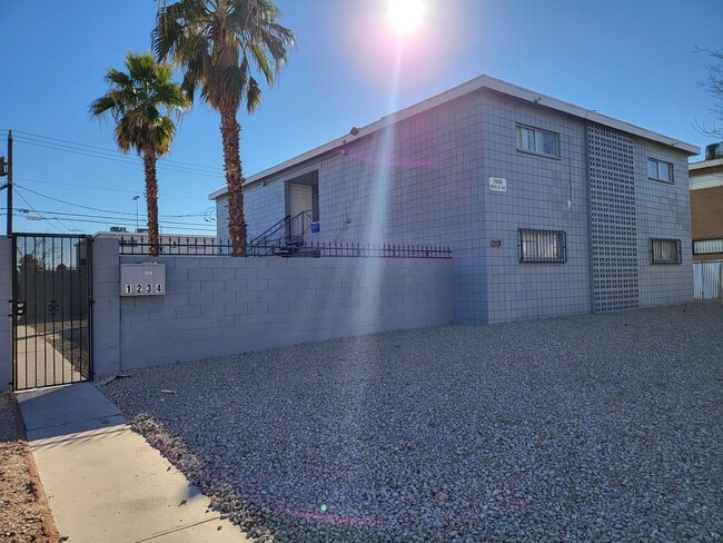 Building Photo - 2908 Marlin Ave