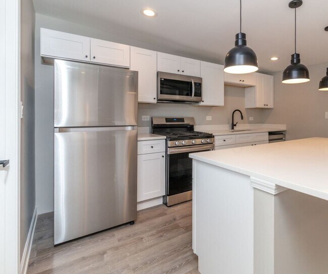 Photo - 1364 W Ohio St Unit 1R