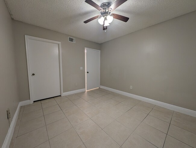 Photo - 3690 N 56th Ave
