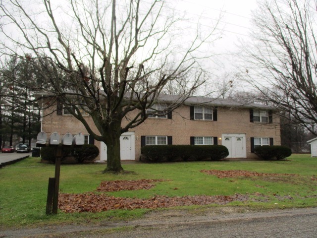 Photo - 887 Expressview Dr Townhome