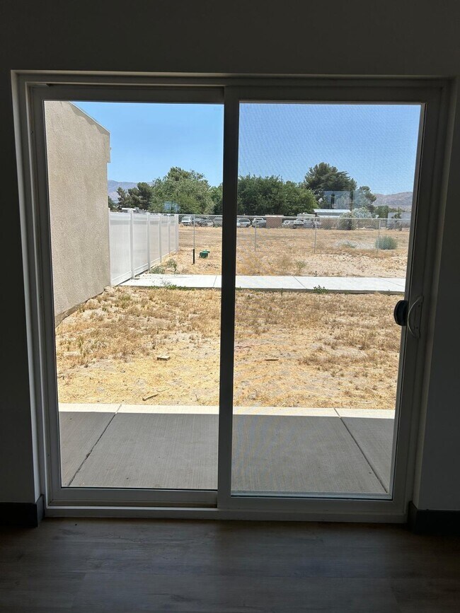 9236 E Ave T Unit 9236