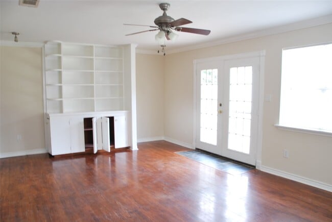 Photo - 3306 Elmridge St