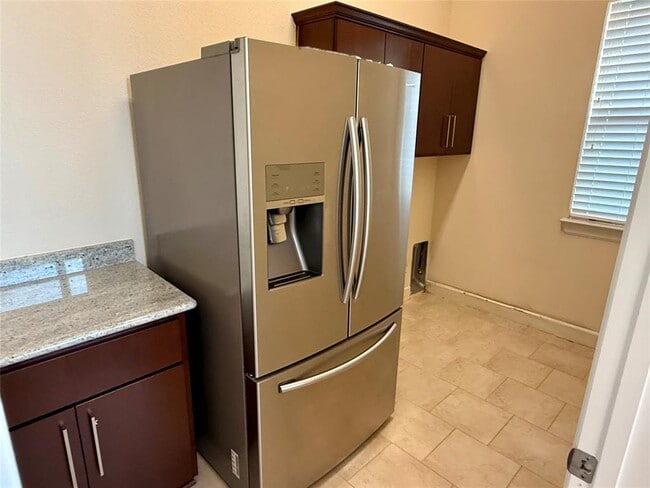 Photo - 2179 Park Pl Cir