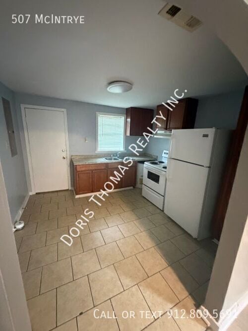 Photo - 507 McIntyre St