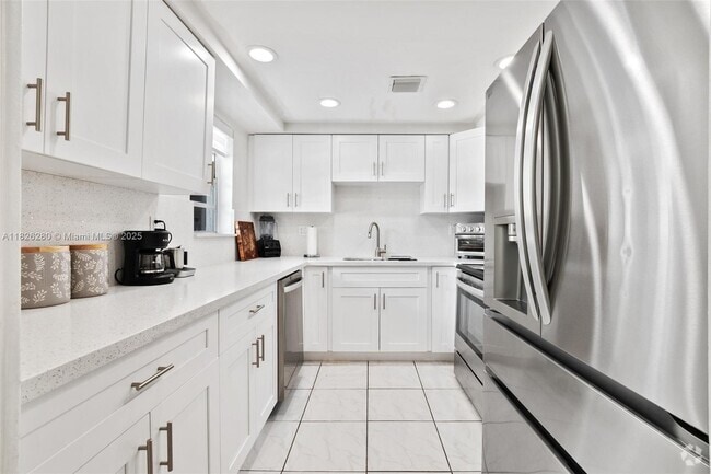 Building Photo - 14185 SW 87th St Unit A-109 Rental