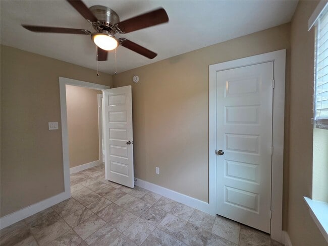 Photo - 2306 19th Ave N