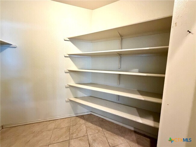 Photo - 500 Obsidian Ln