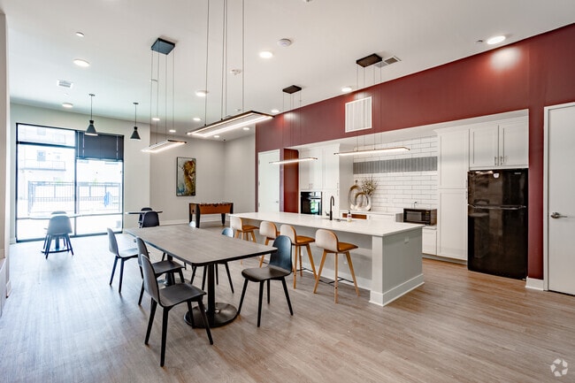 Club Room Kitchen - Annex on the Square
