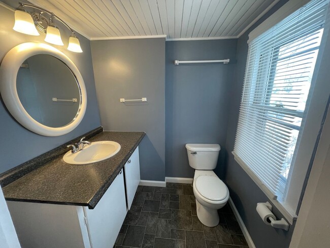 Photo - Apartment Available in Village of Liverpool Unit 414 Fourth Street