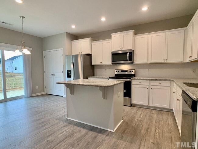 Photo - 36 Henhouse Ct