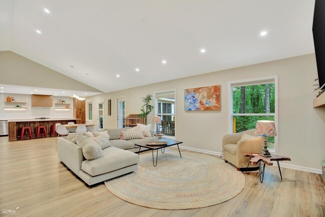 Photo - 213 Oakmount Dr Unit FURNISHED
